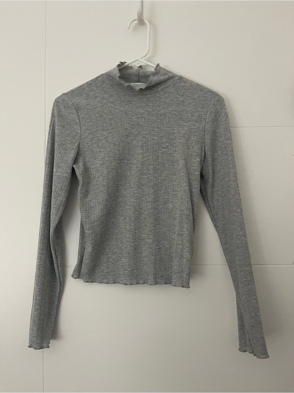 Urban Outfitters Gray Ribbed Mock Neck Long Sleeve Top
